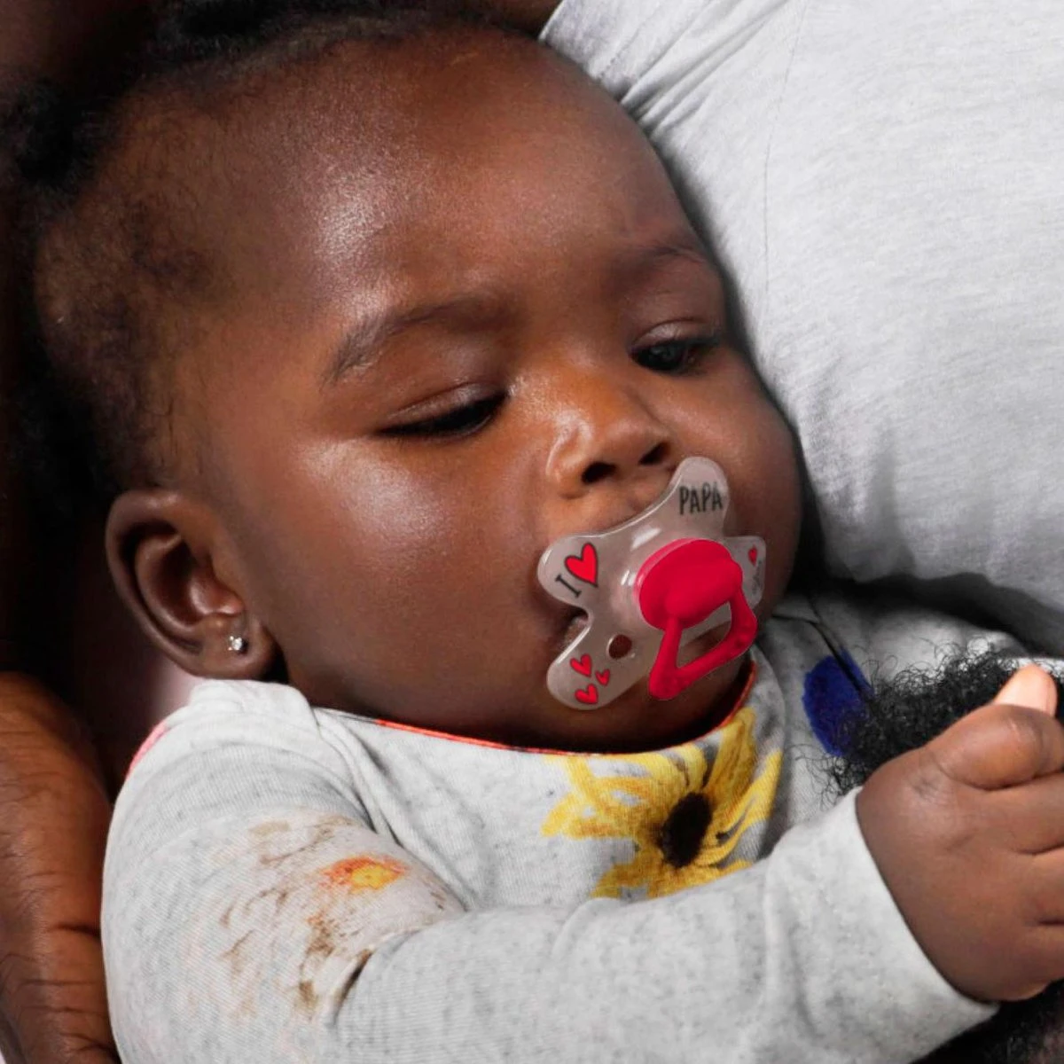 Difrax Fopspeen 6+ Maanden Natural Speen - I Love Papa - Rood/Wit - 1 Stuk 7 Difrax Fopspeen 6+ Maanden Natural Speen - I Love Papa - Rood/Wit - 1 Stuk - Afbeelding 5
