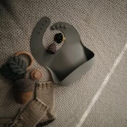 Mushie | Siliconen Slab Met Opvangbakje | Rainbow | Regenboog | Baby | Eten & Drinken 27 Mushie | Siliconen Slab Met Opvangbakje | Rainbow | Regenboog | Baby | Eten & Drinken -Zuigelingenvoeding 1200x1200 1149