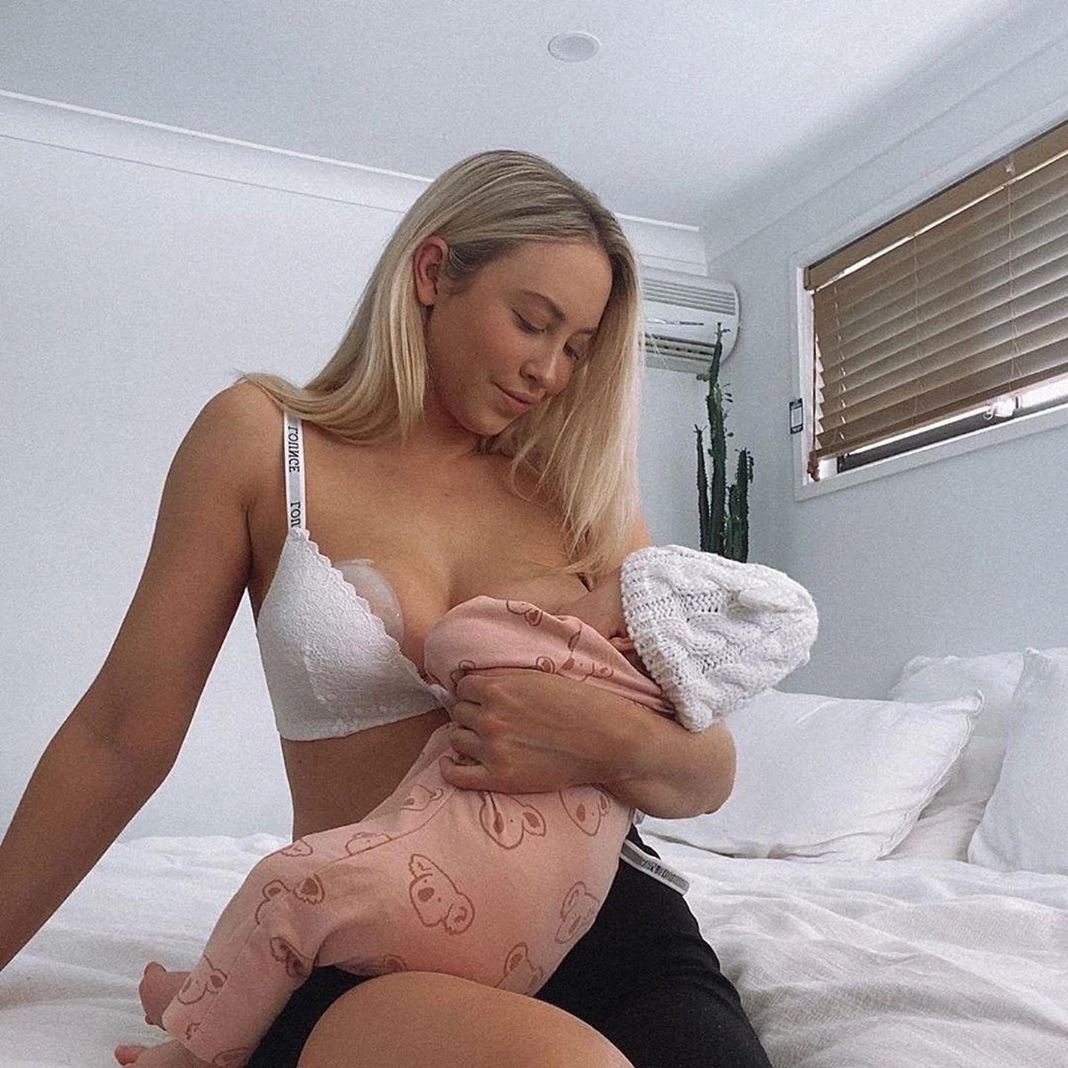 Haakaa Silicone Milk Collector (75ml) Ladybug 9 Haakaa Silicone Milk Collector (75ml) Ladybug - Afbeelding 7