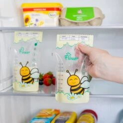 Flouer Moedermelk Bewaarzakjes Met Schenktuit - Extra Groot - 240 Ml - 100 Stuks - Borstvoeding Bewaarzakje - Borstvoeding Zakjes -Zuigelingenvoeding 1200x1200 795