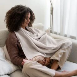 Doomoo Basics - Mom'n Play Tetra Almond - Veelzijdige Borstvoedingsdoek - Biokatoen 11 Doomoo Basics - Mom'n Play Tetra Almond - Veelzijdige Borstvoedingsdoek - Biokatoen -Zuigelingenvoeding 1200x1200 930