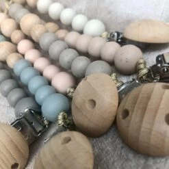 States&Klein Speenkoord - Chalk Blue - Duurzaam - Kraamcadeau - Babyshower - Baby - Blauw -Zuigelingenvoeding 1200x1200 942