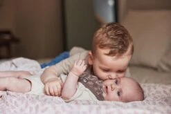 Jollein Slab Bandana Meadow - Chestnut - 2 Stuks -Zuigelingenvoeding 1200x800 151