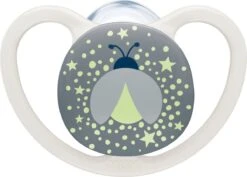 Nuk Space Night- Siliconen Fopspenen, 2st. Set- Gloeit In Het Donker 18-36 Maanden -Zuigelingenvoeding 1200x860