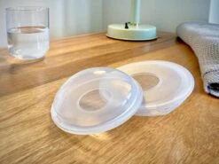 Youha® - Lekschalen - Borstschalen - Moedermelk Collector - Opvangen Van Borstmelk - Afkolven - BPA Vrij - Orgineel Youha Product - Set Van 2 Stuks -Zuigelingenvoeding 1200x899 2