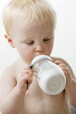 Difrax Papfles XL 310 Ml Wide - Anti-Colic - Wit/Transparant - 1 Stuk -Zuigelingenvoeding 799x1200 1