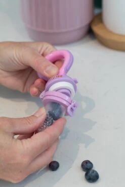 Nûby Sabbelzakje Nibbler Siliconen Roze 6mnd+ 14 Nûby Sabbelzakje Nibbler Siliconen Roze 6mnd+ -Zuigelingenvoeding 800x1200 5