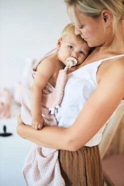 Jollein Speendoekje Moon - Ash Green -Zuigelingenvoeding 800x1200 69